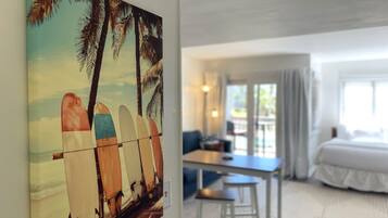 Bügeleisen/Bügelbrett, kostenloses WLAN, Bettwäsche