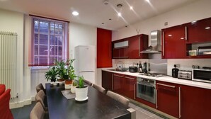 Studio, 1 giường đôi, không hút thuốc | Bếp chung | Lò nướng bánh mì