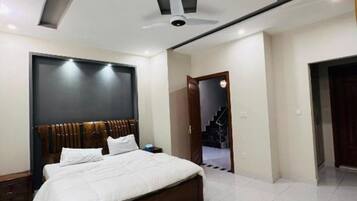 4 Schlafzimmer, WLAN, Bettwäsche