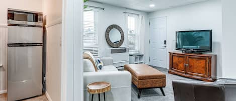 Apartment (1 Bedroom) | Interior