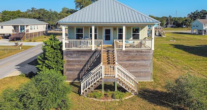 Peaceful Setting w/ Coastal Views: Gulfport Haven