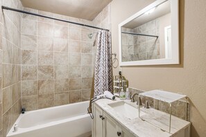 Interior - Hunting & Fishing Retreat in Marvell! (Marvell)