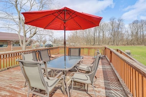 House (3 Bedrooms) | Interior - Large Yard & Fire Pit: Pet-friendly Ravenna Home! (Ravenna)