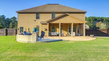 House (5 Bedrooms) | Interior