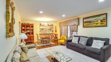 Rumah (2 Bedrooms) | Interior