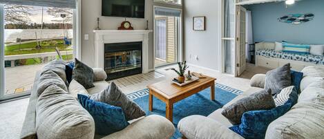 House (3 Bedrooms) | Front of property