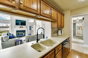 House (3 Bedrooms) | Interior - Lakefront Home w/ Deck & Dock in Oscoda Twp! (Oscoda)