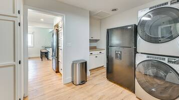 Rumah (4 Bedrooms) | Interior