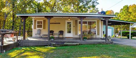 House (2 Bedrooms) | Front of property