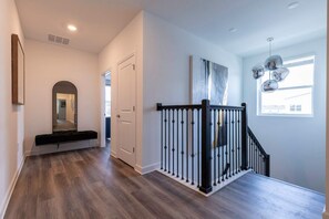 House | 6 bedrooms, Internet