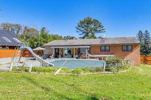 House (3 Bedrooms) | Interior - Pets Welcome: Quiet Silver Spring Retreat! (Silver Spring)