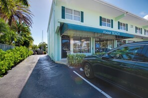 Apartment (2 Bedrooms) | Interior - 3 Mi to Ocean: Riverfront Unit in Vero Beach! (Vero Beach)