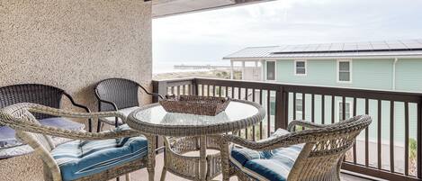 Apartment (2 Bedrooms) | Front of property