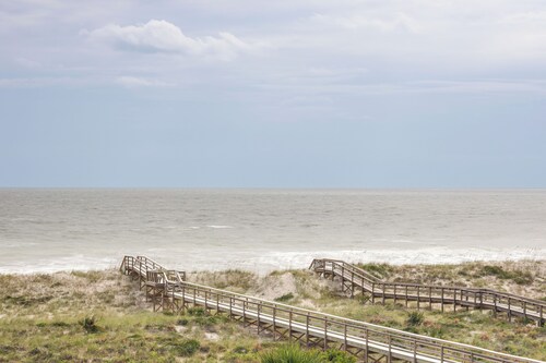 Waterfront Condo w/ Pool in Fernandina Beach!