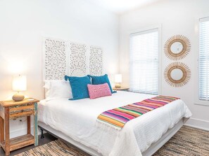 3 habitaciones, escritorio, tabla de planchar con plancha y wifi gratis 