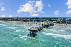 Una playa cerca