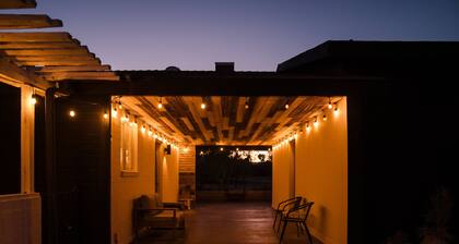 Know Joshua Tree 2 Bedroom Home