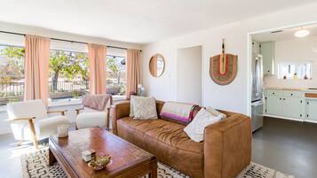 Casa, 2 quartos | Área de estar