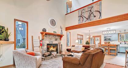RUSTIC MODERN RETREAT IN POCONOS
4 BR 2 BTH, HOT TUB, FIREPLACE, OVERSIZE DECK