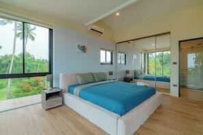 3 bedrooms, travel crib, WiFi, bed sheets