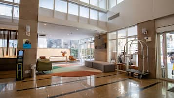 Suite | Lobby