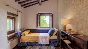 4 Schlafzimmer, Bügeleisen/Bügelbrett, kostenloses WLAN, Bettwäsche