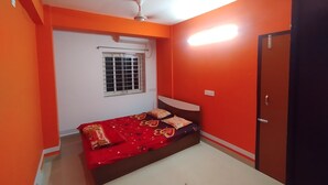 Classic Studio Suite - The Lakeview Classic Homestay (Agartala)