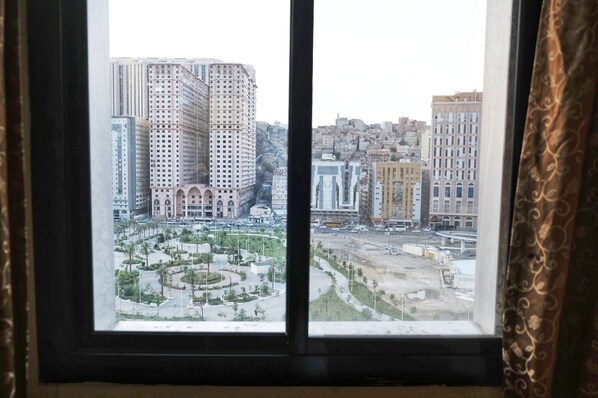 الإطلالة من المنشأة