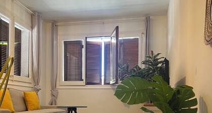 Apartment, Sitges això és vida