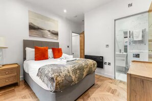 2 soverom, strykejern/-brett, wi-fi (inkludert) og sengetøy