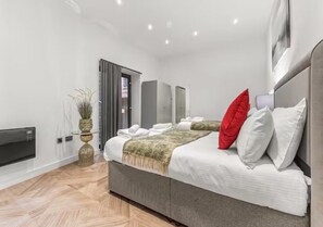 2 soverom, strykejern/-brett, wi-fi (inkludert) og sengetøy