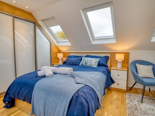 Cathedral Views & Luxury Living & Historic Lincoln - Pass the Keys