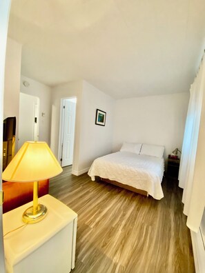 Standard Double Room, City View | Free WiFi - L'Escale Lam-Air (Riviere-au-Tonnerre)