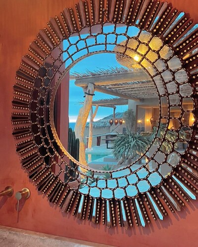 Discover Your Dream Retreat in Vichayito large 5-Bedroom Home with ocean views