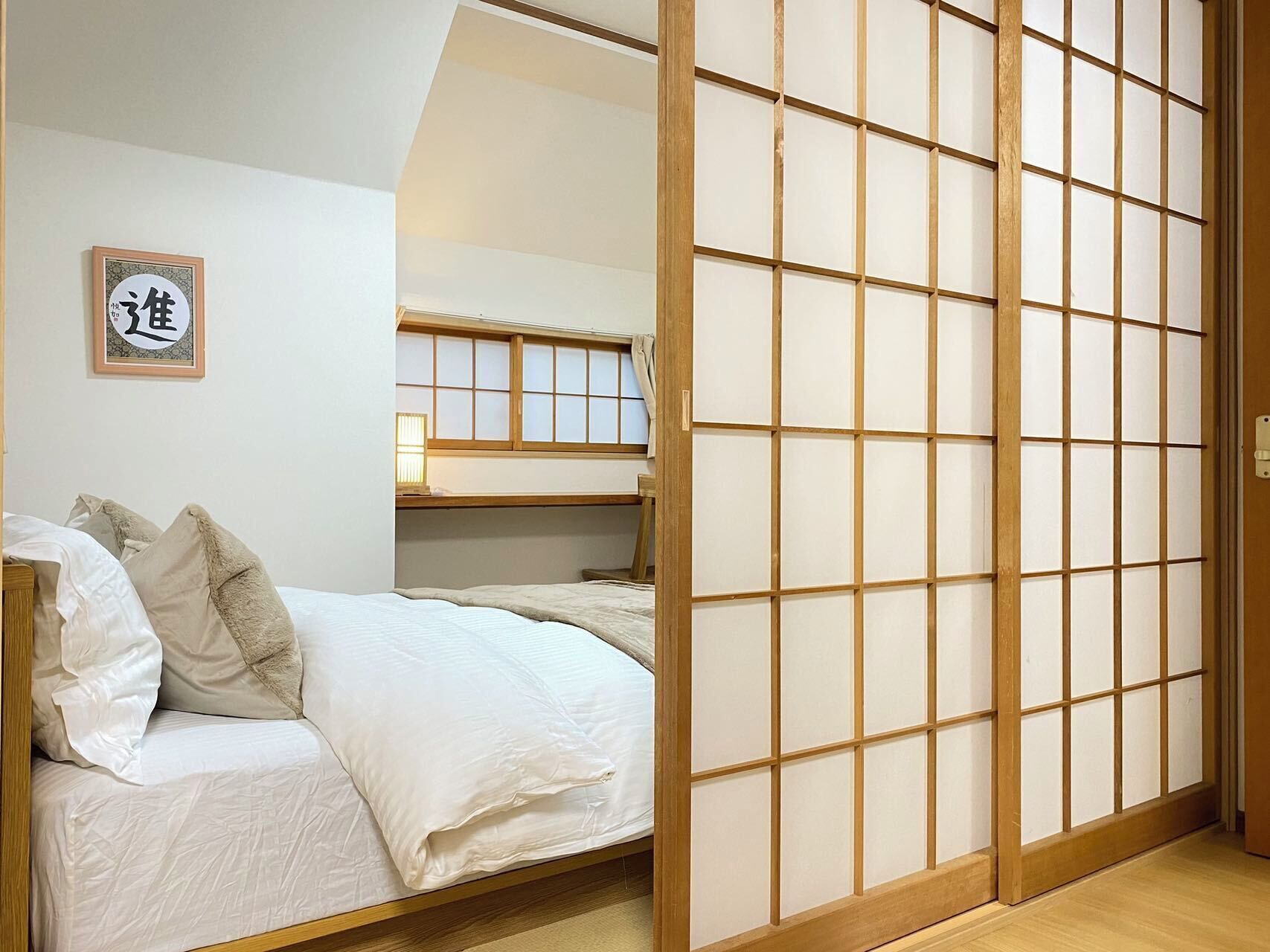 5 bedrooms, iron/ironing board, free WiFi, bed sheets