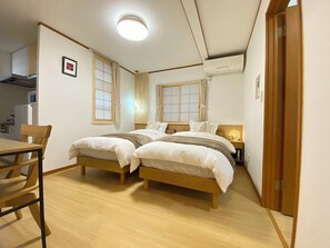 5 chambres, fer et planche à repasser, Wi-Fi gratuit, draps fournis