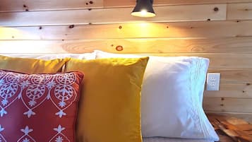 1 chambre, fer et planche Ă  repasser, Wi-Fi gratuit, draps fournis