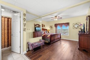 2 bedrooms, iron/ironing board, free WiFi, bed sheets - 2-Bedroom Condo with City Views, Pools, and Grill Area – Sleeps 4 (Pigeon Forge)