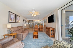 Smart TV - 🏝️Beachfront-Spacious Balcony-Pool-Romar Place 305🏝️ (Orange Beach)
