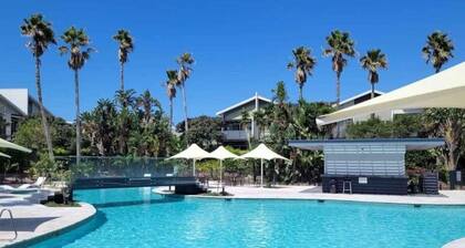 On Par at Magenta Resort pools, golf, beach access