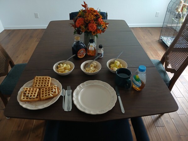 Free daily cooked-to-order breakfast