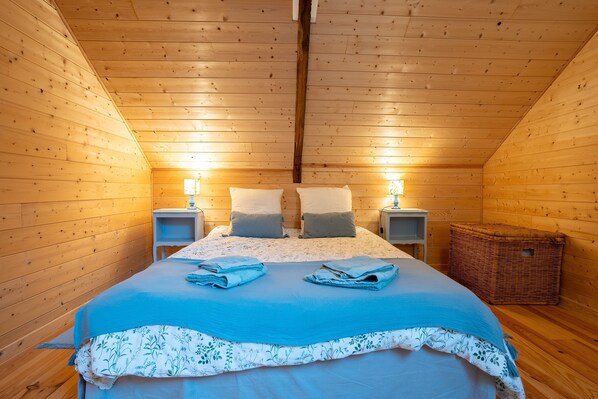 2 Schlafzimmer, Bügeleisen/Bügelbrett, kostenloses WLAN