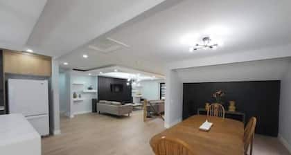 The Luxe Escape Calgary I 3BR Vacation Home