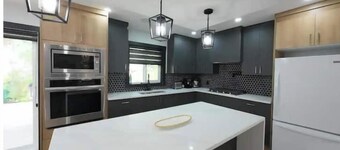 The Luxe Escape Calgary I 3BR Vacation Home
