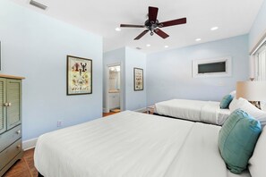 4 Schlafzimmer, Bügeleisen/Bügelbrett, kostenloses WLAN, Bettwäsche