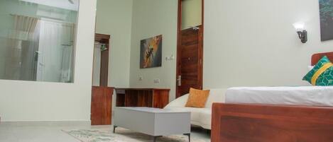 1 slaapkamer, een strijkplank/strijkijzer, wifi, beddengoed