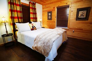 6 bedrooms, WiFi, bed sheets