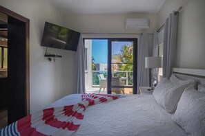 3 chambres, fer et planche à repasser, Wi-Fi, draps fournis