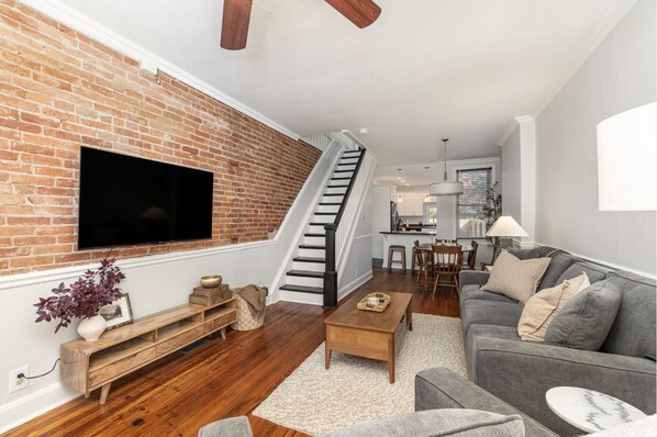 Älytelevisio, kirjoja