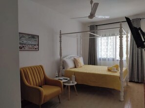 1 bedroom, iron/ironing board, WiFi, bed sheets